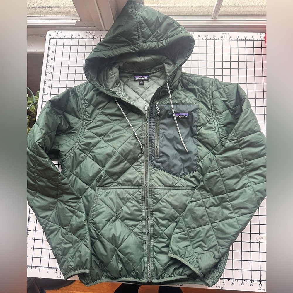 Patagonia Green Puffer Jacket S